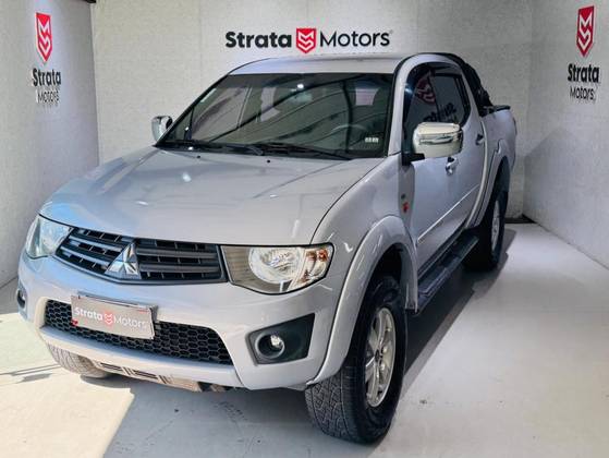 MITSUBISHI L200 TRITON 2.4 HLS 4X2 CD 16V FLEX 4P MANUAL